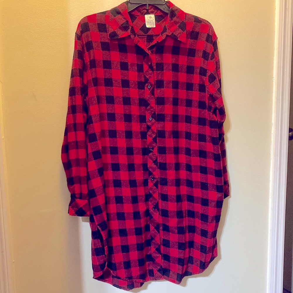 It’s like a mini long sleeve dress have both side pockets